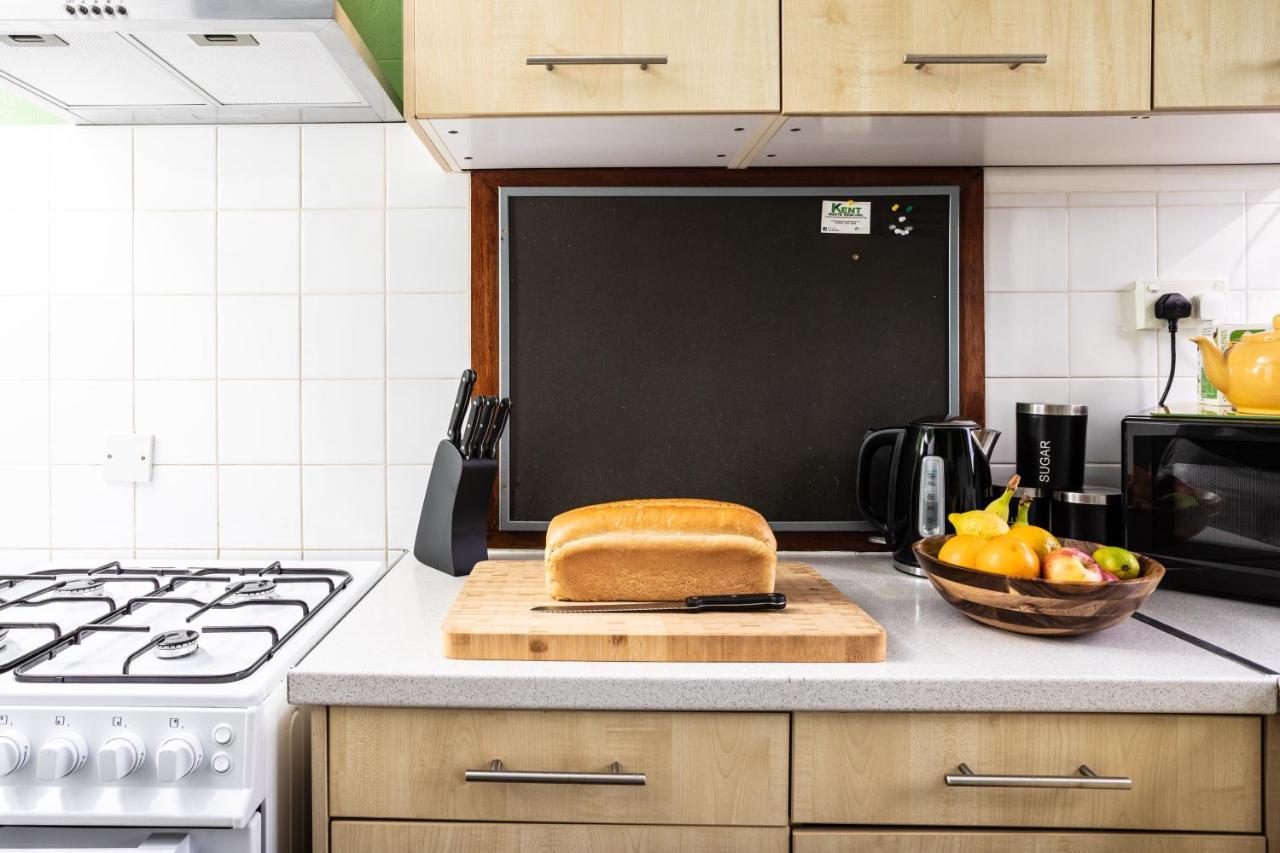 Perfect For Contractors - Canterbury - Free Parking - Ultra Wifi Ngoại thất bức ảnh