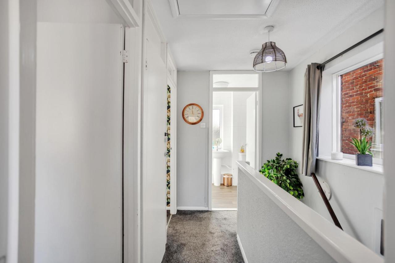 Perfect For Contractors - Canterbury - Free Parking - Ultra Wifi Ngoại thất bức ảnh