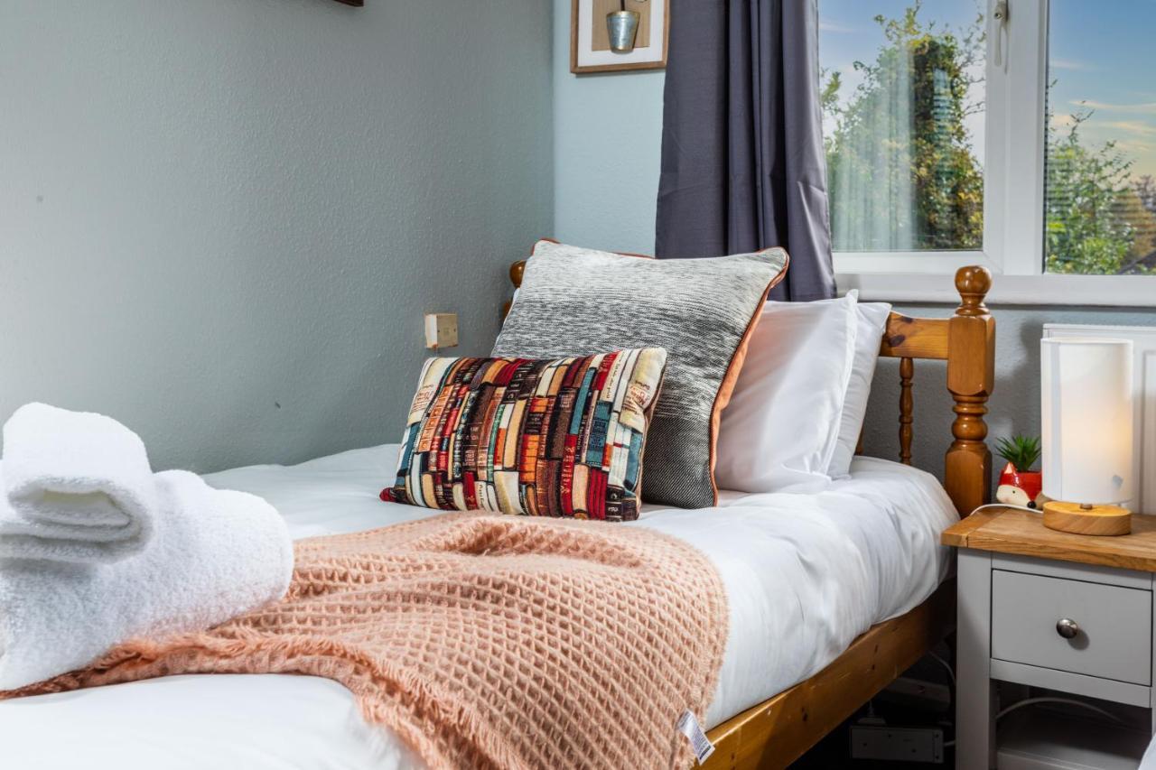 Perfect For Contractors - Canterbury - Free Parking - Ultra Wifi Ngoại thất bức ảnh